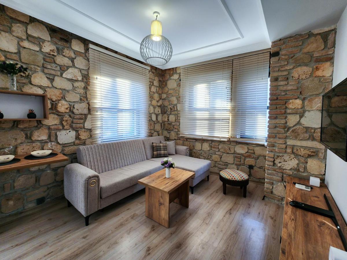 Sera Homes Kaleici Oldtown Antália Exterior foto